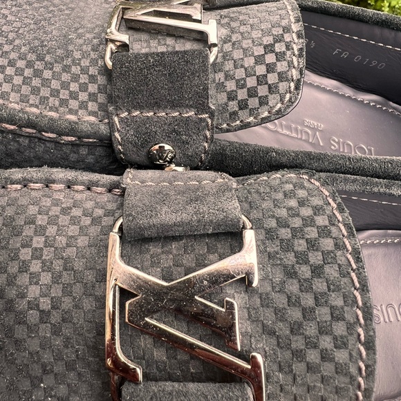 LOUIS VUITTON MENS DARK GRAY LOAFERS SIZE 8.5 - Picture 7 of 15